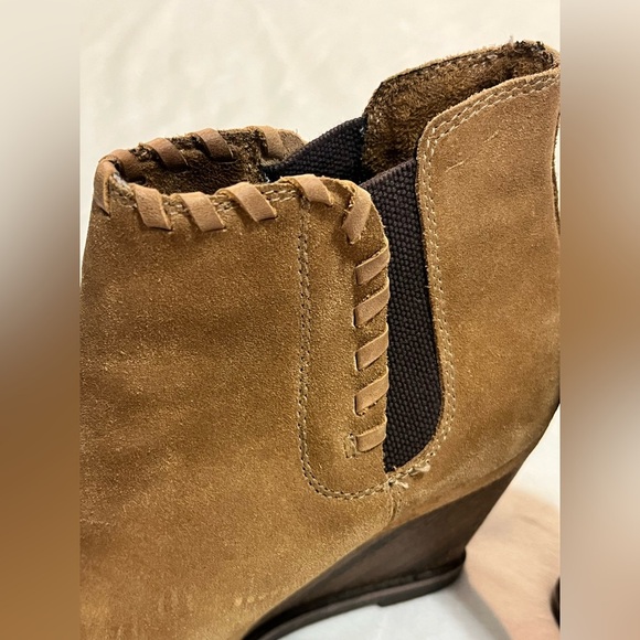 Ariat Women's Tan Brown Leather Wedge Ankle Boots Size 9.5 - Picture 11 of 14